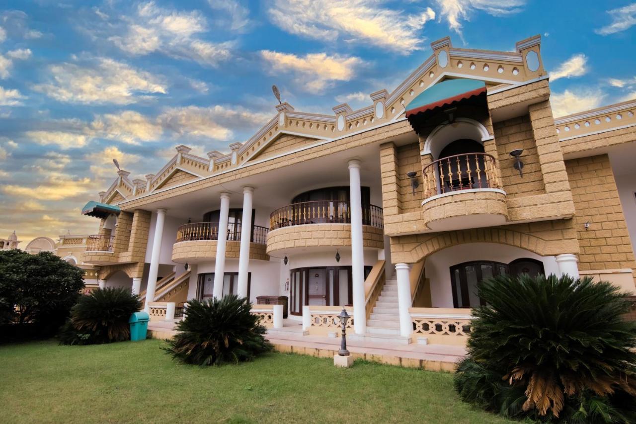 Heritage Khirasara Palace Rajkot Extérieur photo