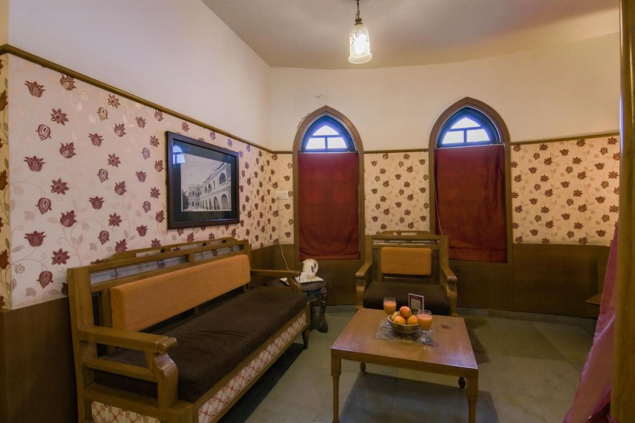 Heritage Khirasara Palace Rajkot Extérieur photo