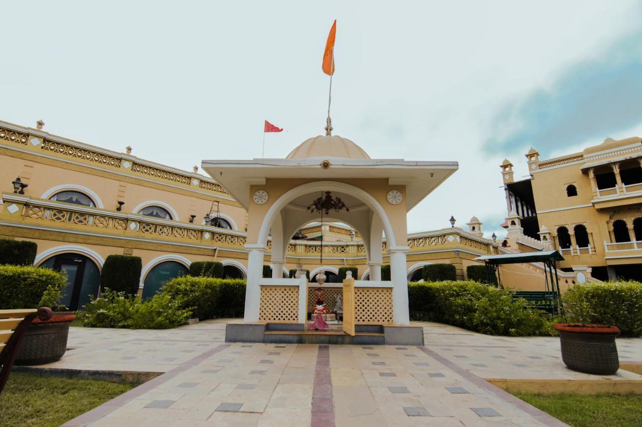 Heritage Khirasara Palace Rajkot Extérieur photo
