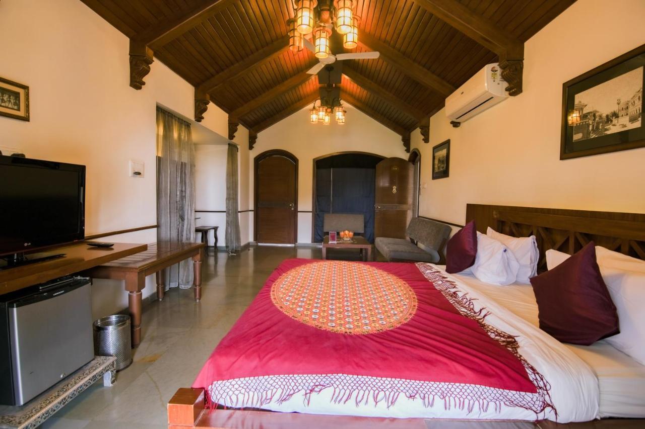 Heritage Khirasara Palace Rajkot Extérieur photo