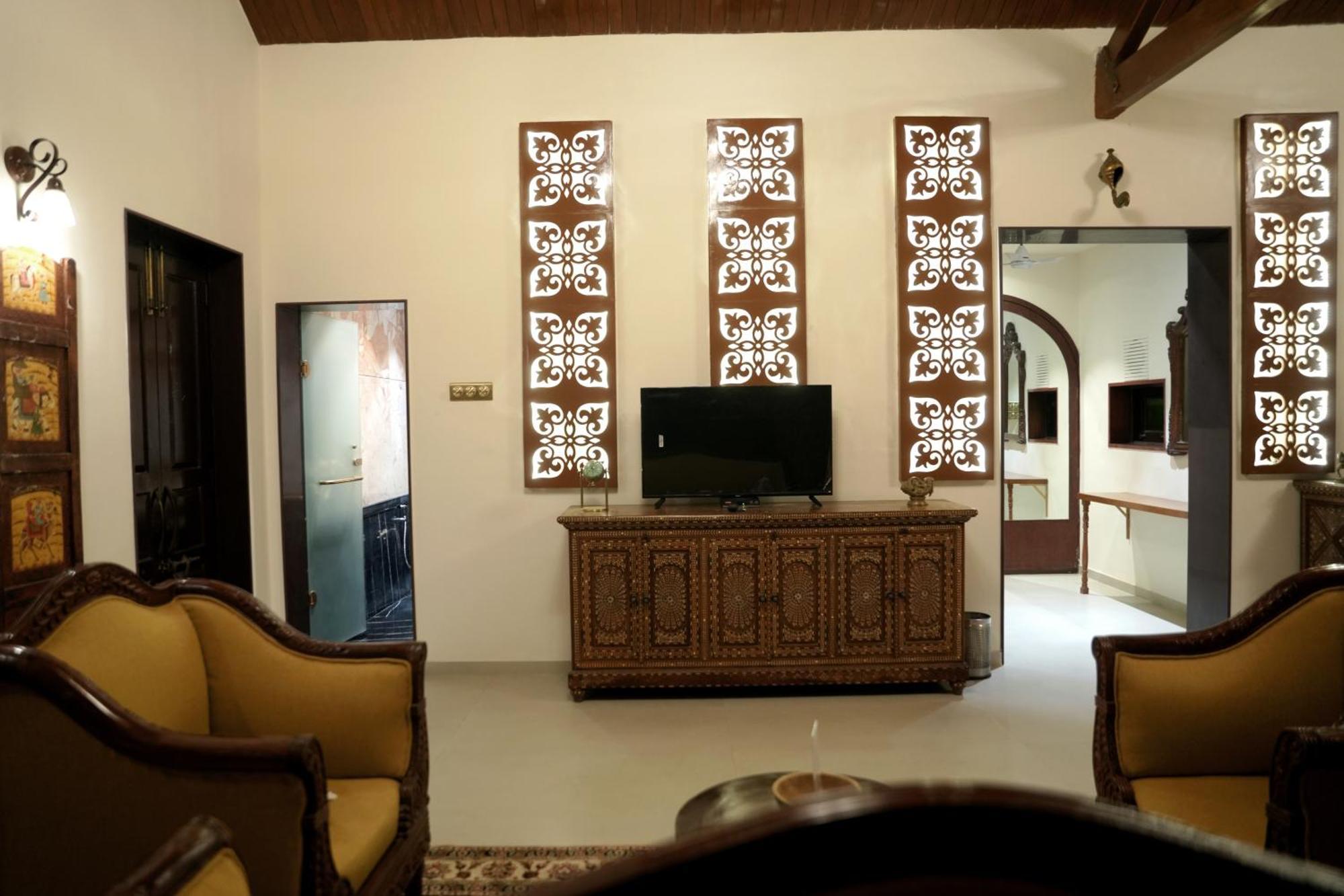 Heritage Khirasara Palace Rajkot Extérieur photo