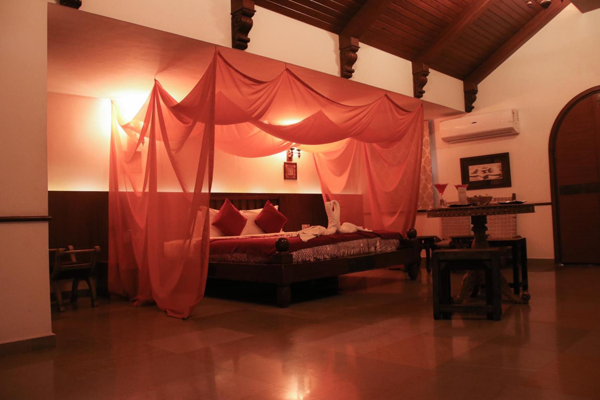 Heritage Khirasara Palace Rajkot Extérieur photo