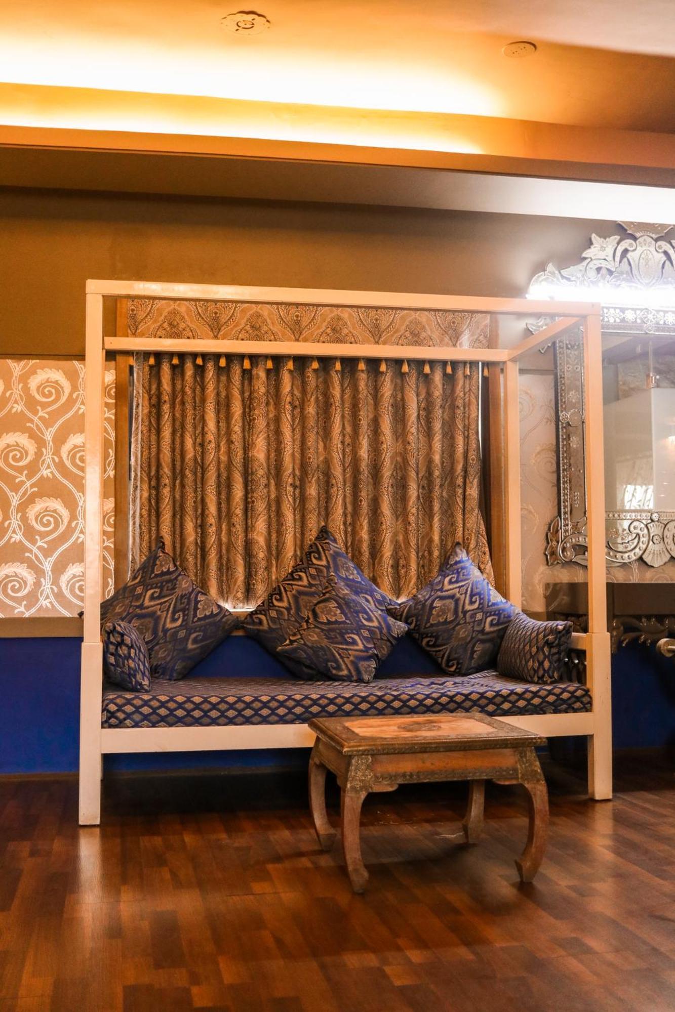 Heritage Khirasara Palace Rajkot Extérieur photo