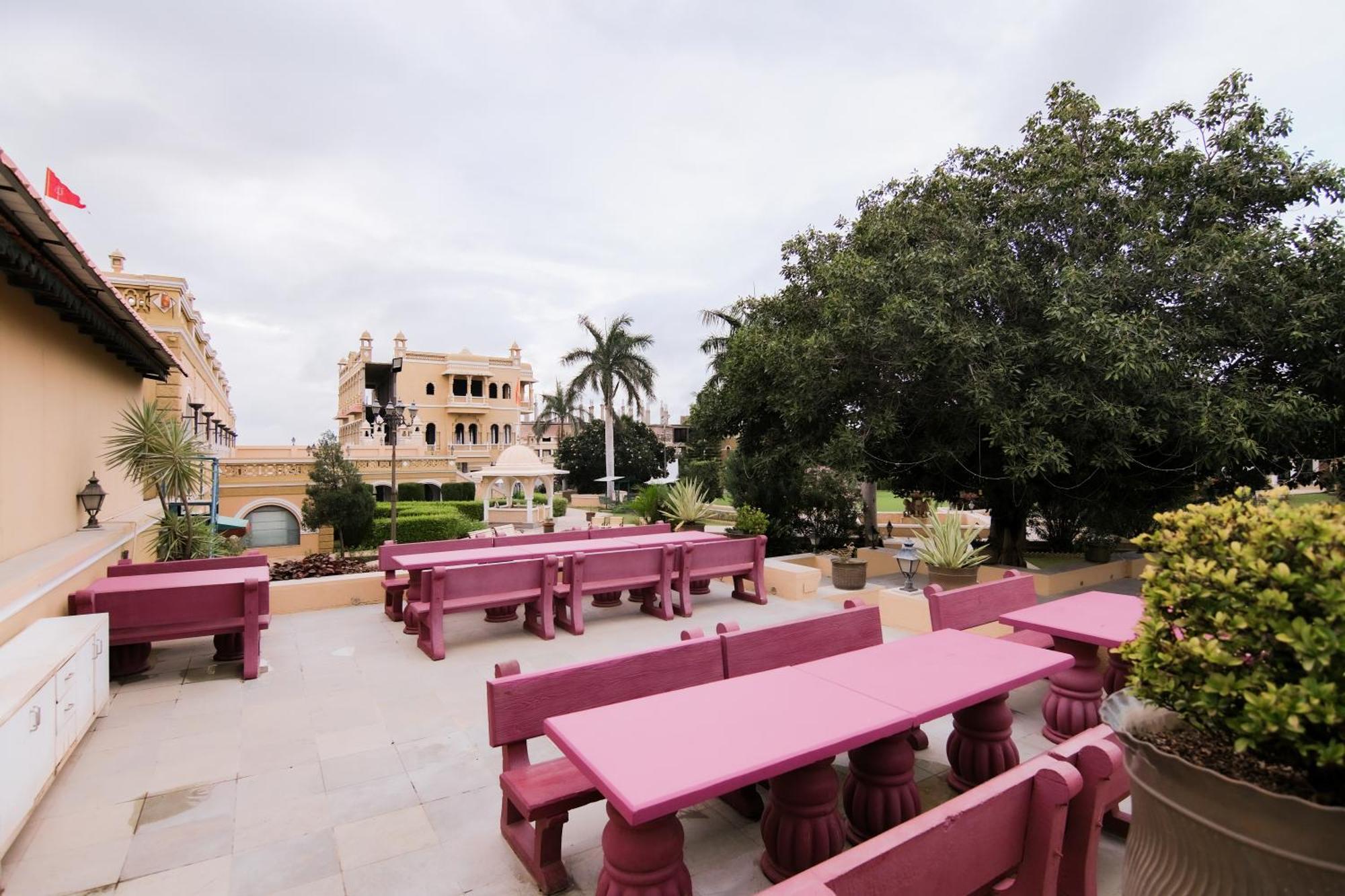 Heritage Khirasara Palace Rajkot Extérieur photo